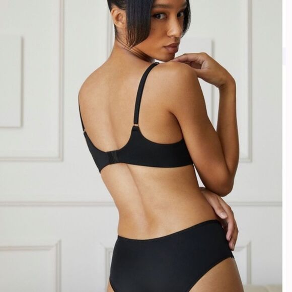 Savage X Fenty NWT Core Microfiber Unlined Bra Black 34DD Basic Classic Comfy - Picture 4 of 10